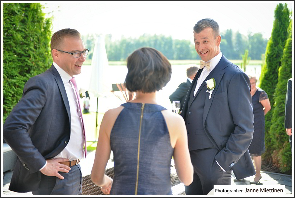 dsc_6490 Sulhanen keskustelee häävieraille